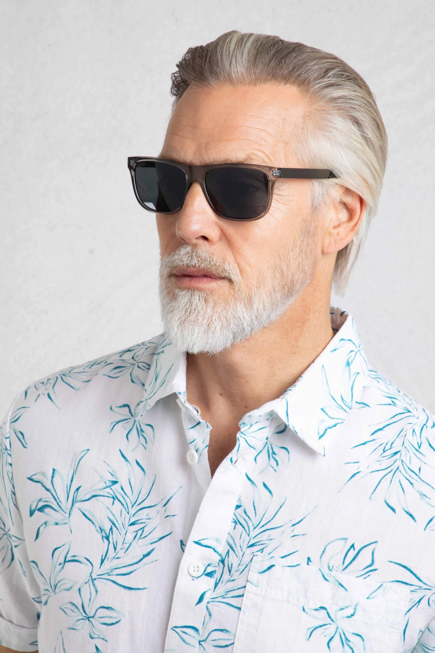 Charlton Rectangular Sunglasses Gunmetal 2 Charlton Rectangular Sunglasses Gunmetal - Image 2