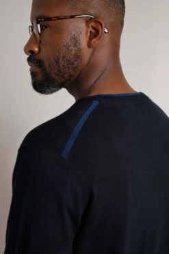 Noah Crew Neck Fine Knit Jumper Midnight -WeirdFish Clothing Shop 116525