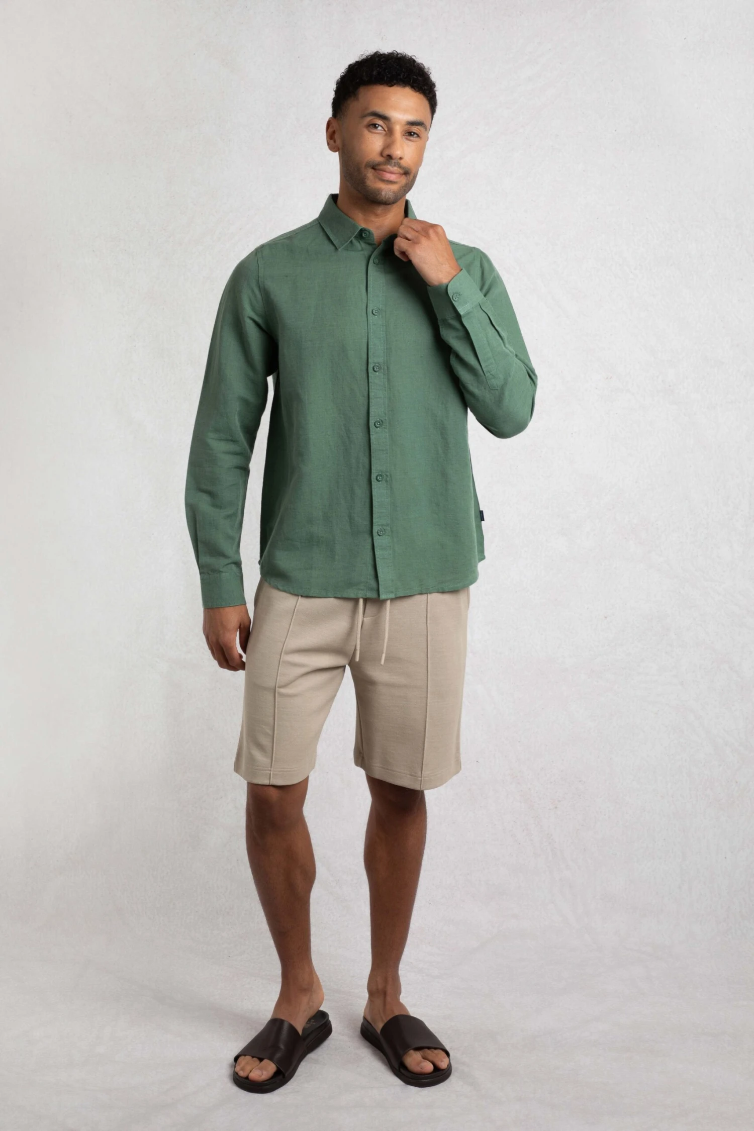 Shaun Linen Rich Long Sleeve Shirt Army Green 4 Shaun Linen Rich Long Sleeve Shirt Army Green - Image 4