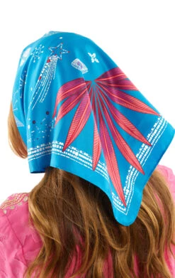 Foulard MediumComete Bleu -WeirdFish Clothing Shop comete 3