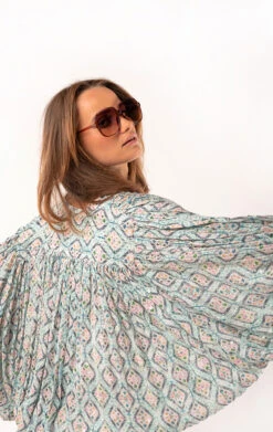 BlouseKarenine Bleu -WeirdFish Clothing Shop karenine 2