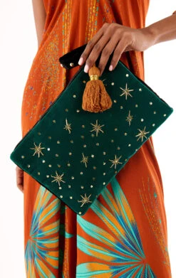 PochetteLogan Noir 6 PochetteLogan Noir -WeirdFish Clothing Shop logan 2