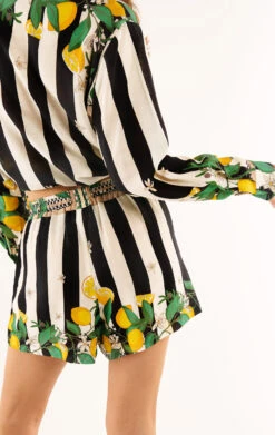 ShortPalermo Noir -WeirdFish Clothing Shop palermo 6