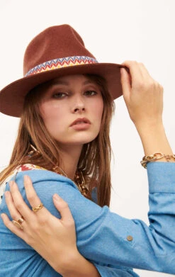 ChapeauYzia Marron -WeirdFish Clothing Shop yzia 2